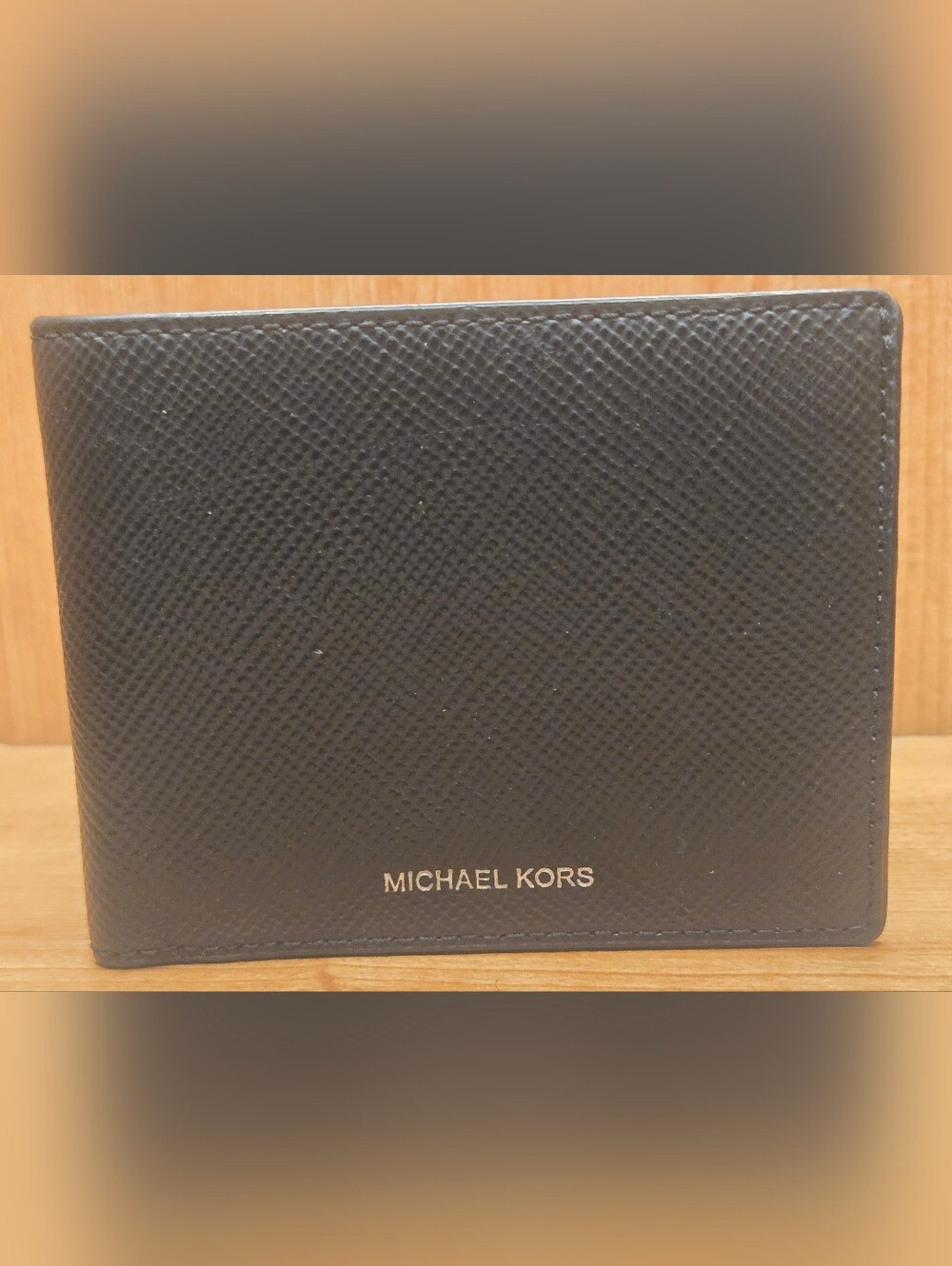 GUC Michael Kors Harrison Men's Slim Bi-fold Leather Wallet In Color Greyhound